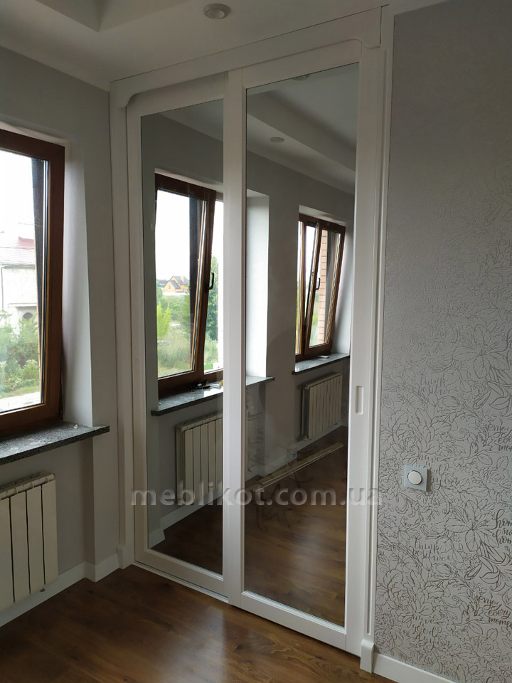 Шафа-гардеробна sh5821